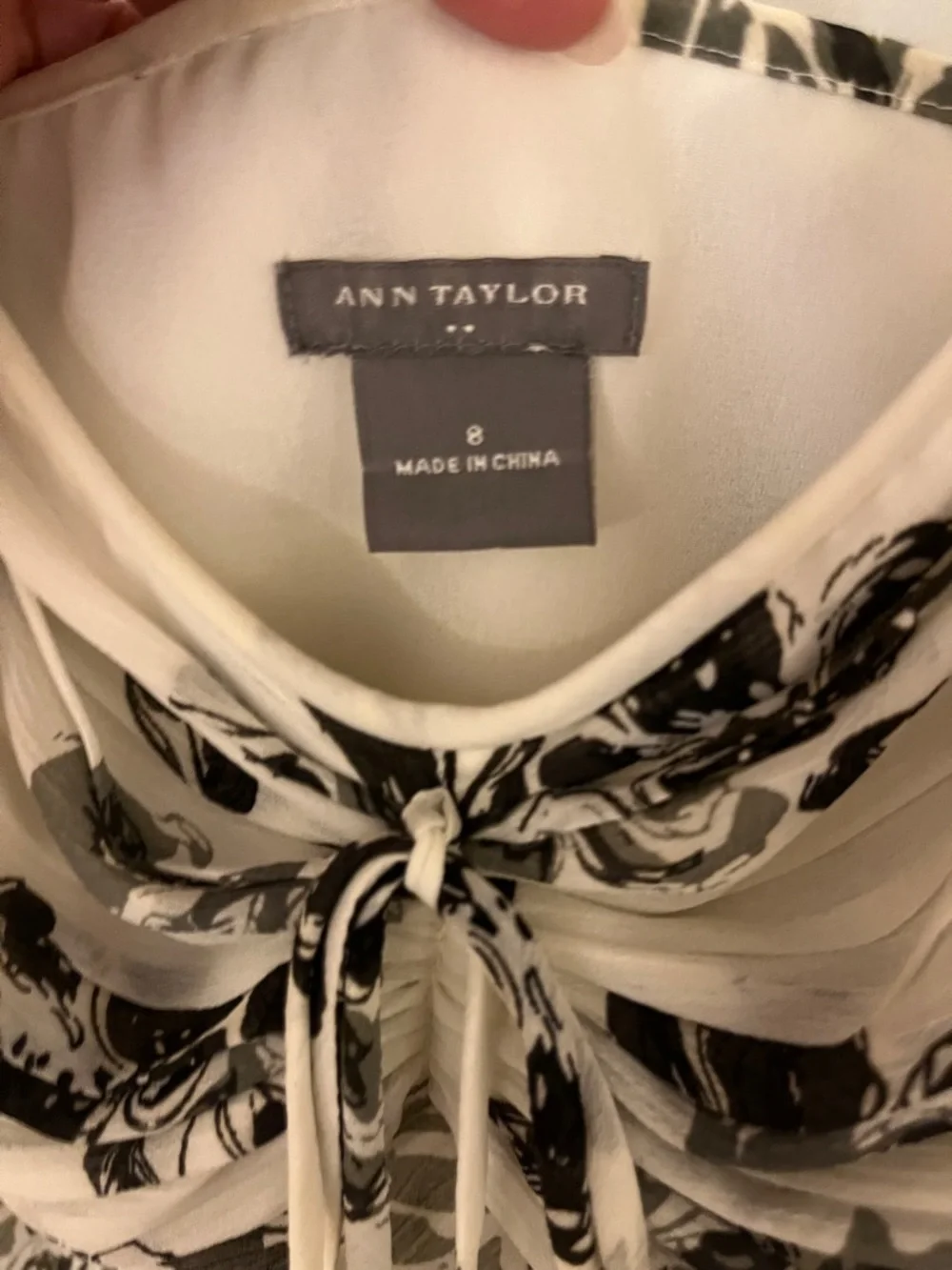 Ann Taylor Cream Floral Tie-Front Camisole - Picture 4 of 4